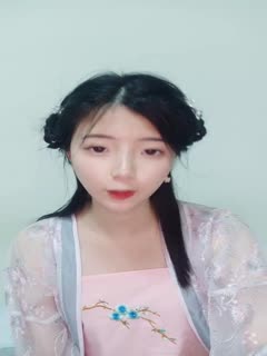 这妞真骚变着花样伺候小哥的性福生活，黑丝情趣瑜伽吊带，让小哥各种开飞机爆草